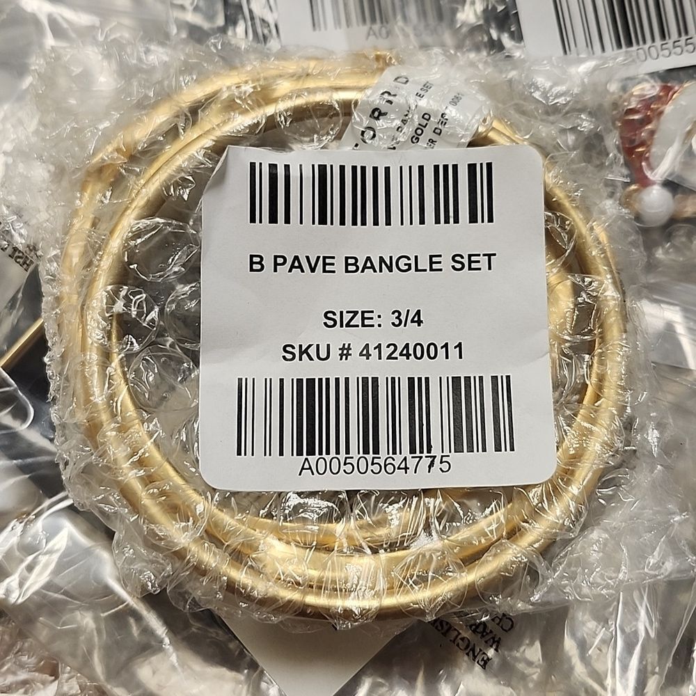 Torrid Bangle with Charm Set - Picture 3 of 5